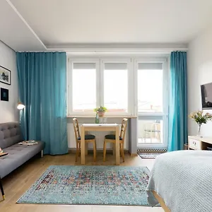Klimatyczne Metro Słodowiec Apartament Warszawa